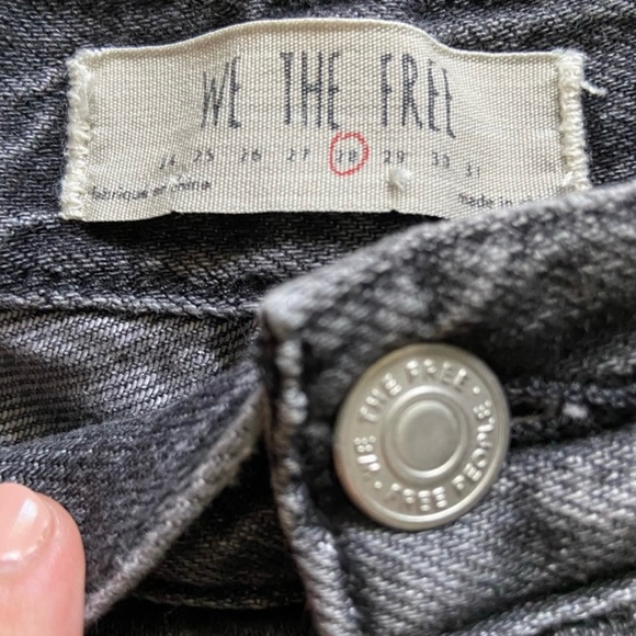 Free People We The Free Distressed Jeans Shorts 28 - Picture 2 of 4